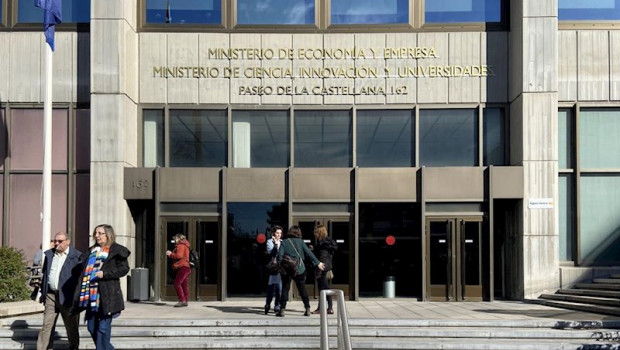 ep entrada al ministerio de economia y empresa y al ministerio de ciencia innovacion y universidades 20200331162303