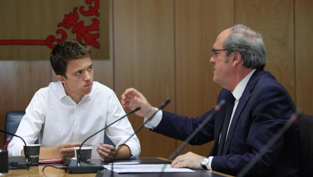 ep inigo errejon izq conversando con angel gabilondo dcha ep inigo errejon izq conversando con angel gabilondo dcha