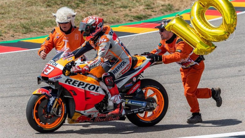 Marc Márquez celebra su victoria en el Gran Premio de Alemania 2019 | Robert Michael/dpa-Zentralbild/d ep marc marquez celebravictoriagran premioalemania 2019