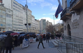 ep protesta de pescadores ante la delegacion del gobierno en a coruna