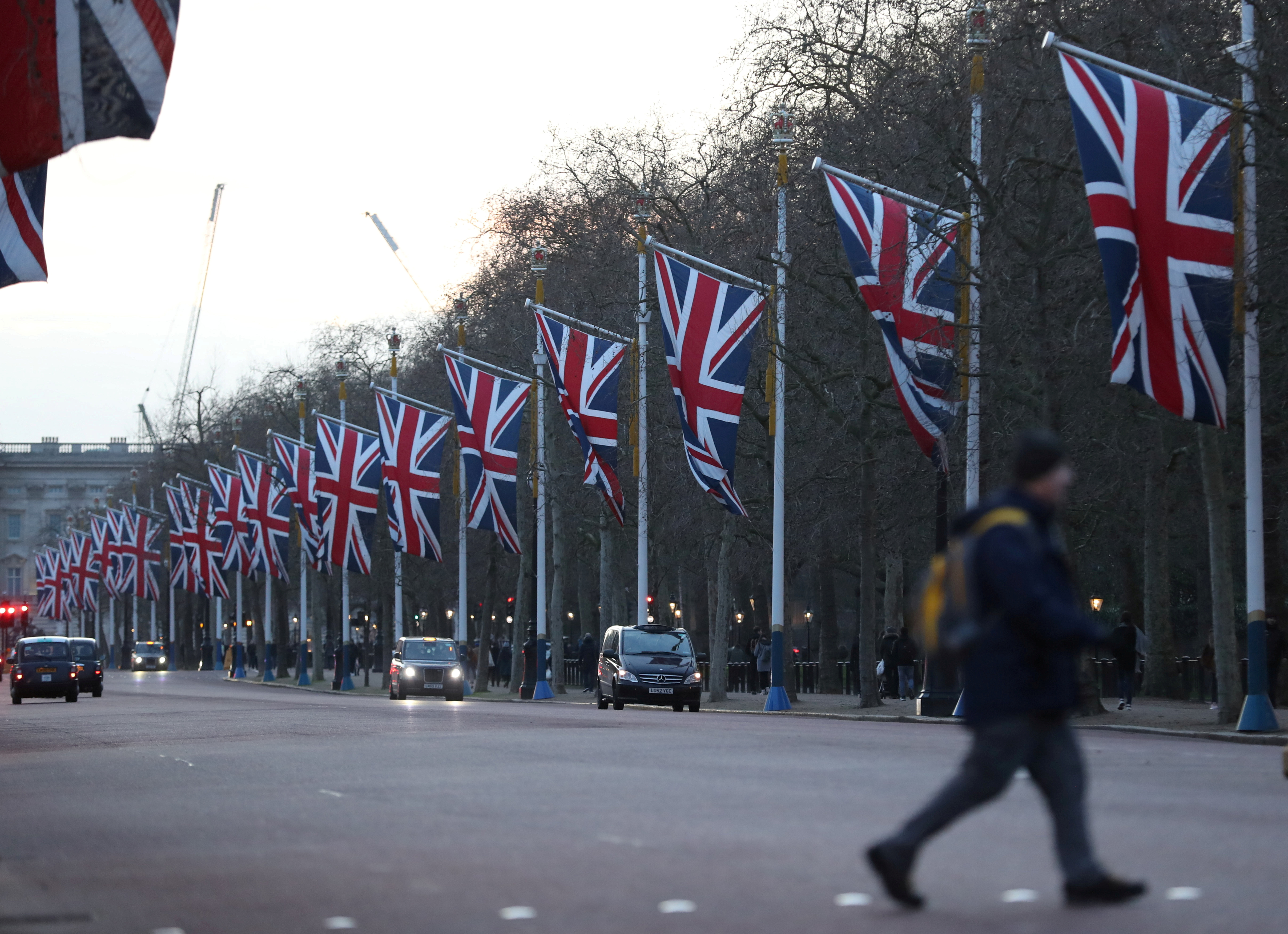 grande-bretagne-l-immigration-post-brexit-centree-sur-les-travailleurs-qualifies