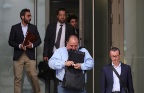 ep administradorla sociedad hispart joan manuel parra 1i salela audiencia nacional juntosu abogado 1d tras declararordenjuez jose demata tras confesarun juzgadobarcelona haber cobrado trabajos realizadosla exti