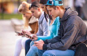 ep adolescentes usando moviles ep adolescentes usando moviles