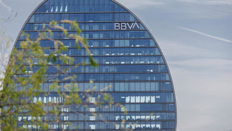 ep archivo   fachada del banco del bbva en la ciudad del bbva en madrid espana