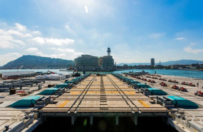 ep archivo   foto de archivo de un elevador de mb92 en el puerto de barcelona