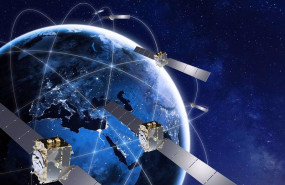 ep archivo - simulacion de satelites en el espacio alrededor de la tierra