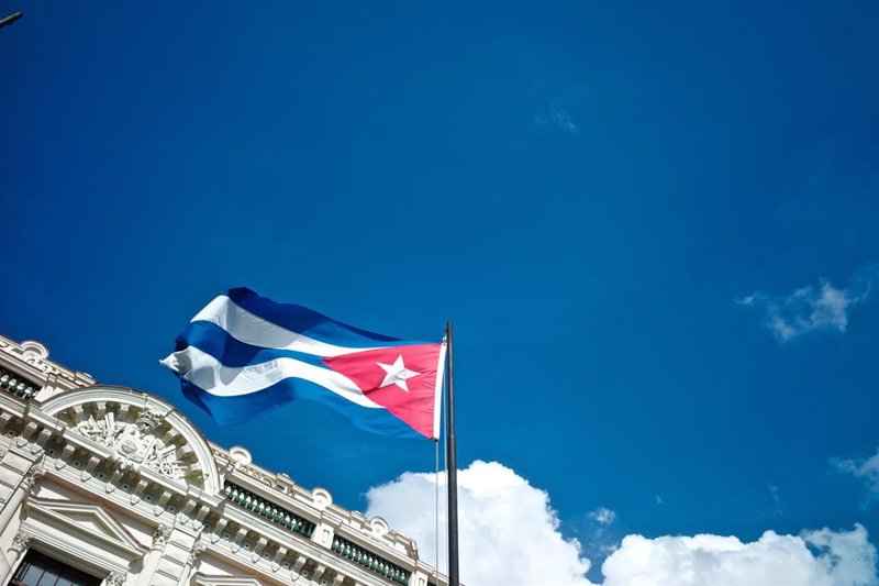 Cuba permite a los viajeros importar comida y medicinas sin aranceles ni  límites