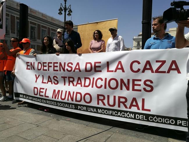 Concentración en defensa de la caza | ARTEMISAN ep concentraciondefensala caza