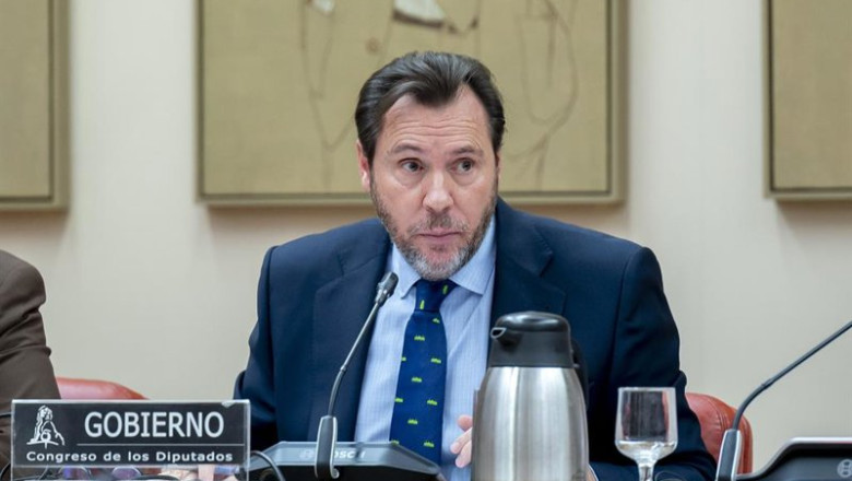 El ministro de Transportes y Movilidad Sostenible, Óscar Puente, comparece ante la Comisión de Transportes y Movilidad Sostenible, en el Congreso de los Diputados, a 3 de febrero de 2026, en Madrid (España). | Alberto Ortega - Europa Press ep el ministro de transportes y movilidad sostenible oscar puente comparece ante la comision de