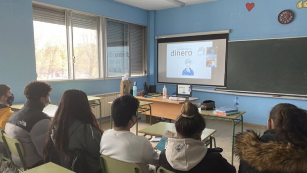ep la caixa y el instituto de estudios financieros formaran a 680 jovenes madrilenos en cultura