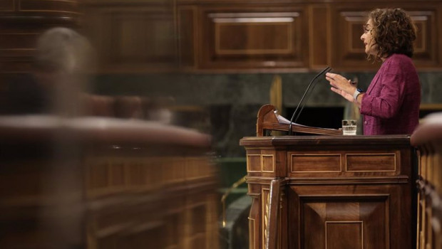 ep la ministra de hacienda y funcion publica maria jesus montero interviene en un pleno de control 20210922150503