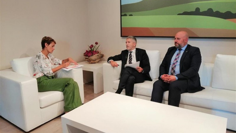 ep la presidenta de navarra maria chivite reunida con el minsitro del interior en funciones fernando