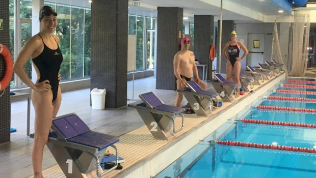 ep los nadadores paralimpicos nuria marques toni ponce y marian polo en su primer dia de