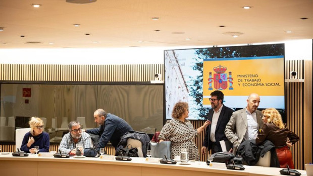 ep reunion entre el ministerio de trabajo y los agentes sociales para abordar la subida del smi ep reunion entre el ministerio de trabajo y los agentes sociales para abordar la subida del smi