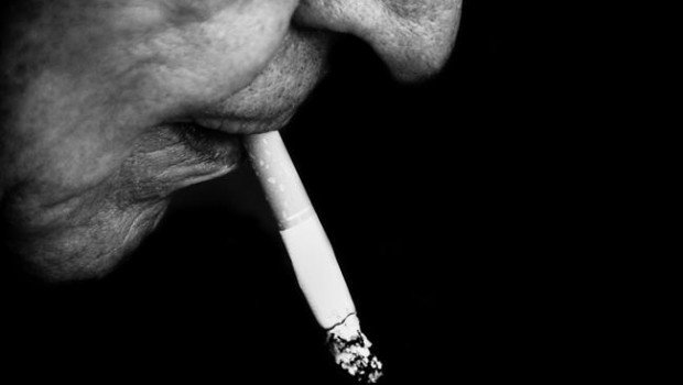 ep tabaco fumando