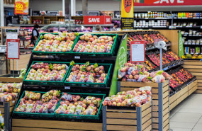 dl shopping supermarket groceries high street high st footfall retail retailer spending consumer pb