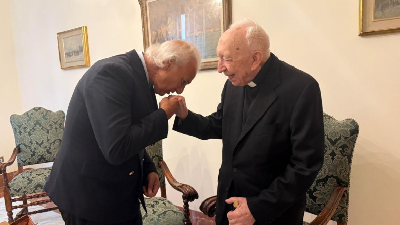 el doctor manuel de la pea con el cardenal angelo acerbi 20251020181857 