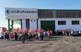ep archivo   protestas de trabajadores en la sede de agrupaejido en el ejido almeria el 1 de octubre