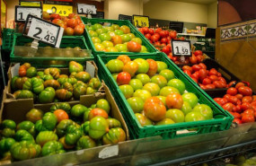 ep archivo   tomates en un mercado