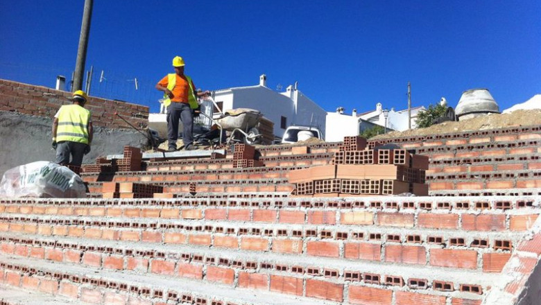 Archivo - Trabajadores de una obra | EUROPA PRESS/ DIPUTACIÓN - Archivo ep archivo trabajadores de una obra