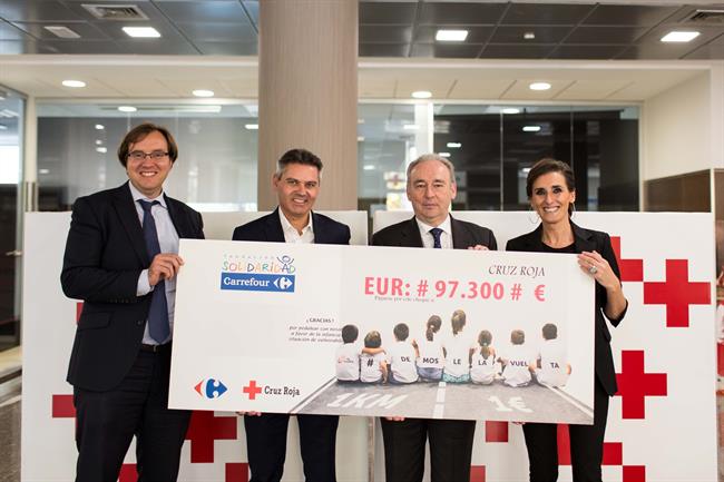 Carrefour dona 97.300 euros a Cruz Roja a favor de la infancia en situación de v | CARREFOUR ep carrefour dona 97300 euroscruz rojafavorla infanciasituacionv