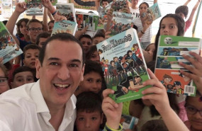 ep el escritor roberto santiago autor de los futbolisimos