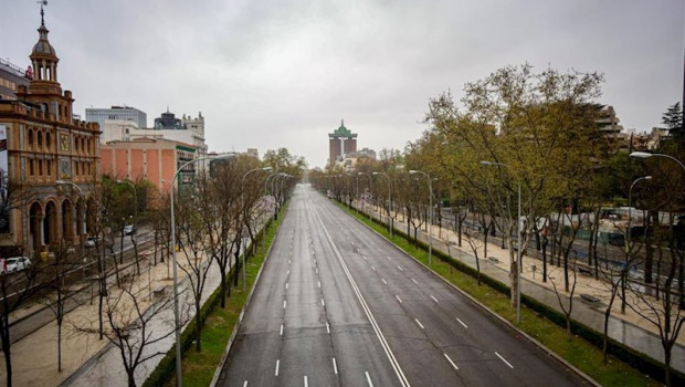 ep el paseo de la castellana vacio durante el estado de alarma a 21 de marzo de 2020