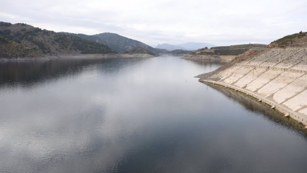 ep embalse de el atazar a 20 de diciembre de 2021 en el atazar madrid espana
