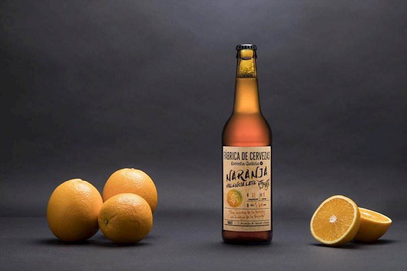 ep estrella galicia lanza una cerveza con naranjas de valencia