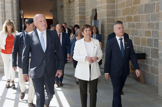 Iñigo Urkullu y Uxue Barkos, en Pamplona. | GOBIERNO DE NAVARRA ep inigo urkulluuxue barkos en pamplona