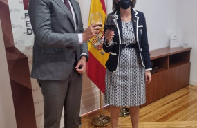 ep la ministra de industria comercio y turismo reyes maroto y el presidente de la federacion
