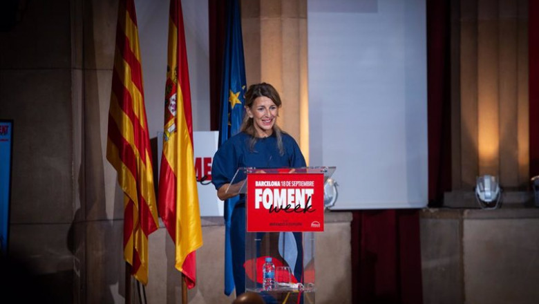 La ministra de Trabajo, Yolanda Díaz, interviene este viernes en la apertura del Foro empresarial 'Mirando a Europa' en Barcelona. | David Zorrakino - Europa Press ep la ministra de trabajo yolanda diaz interviene este viernes en la apertura del foro empresarial