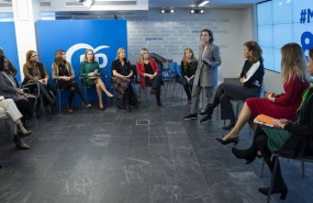 ep la vicesecretaria de politica social cuca gamarra preside el foro mujeres por encima de todo en