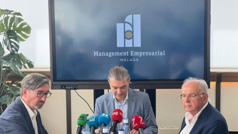 Mesa presidida por Jamal Satli Iglesias, presidente de MEM | MANAGEMENT EMPRESARIAL MÁLAGA ep mesa presidida por jamal satli iglesias presidente de mem