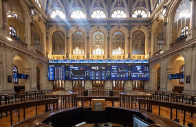 ep paneles del ibex 35 en el palacio de la bolsa a 12 de enero de 2024 en madrid espana