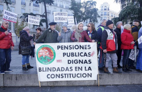 ep varios pensionistas movidos por la plataforma de pensionistas en una manifestacion anterior ante