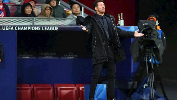 ep 22 october 2019 spain madrid atletico madrid coach diego simeone gestures to his players from the