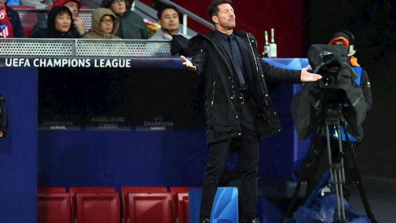 ep 22 october 2019 spain madrid atletico madrid coach diego simeone gestures to his players from the