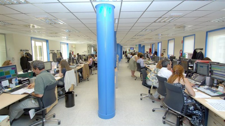 Archivo - Gente trabajando en una oficina | EUROPA PRESS - Archivo ep archivo gente trabajando en una oficina