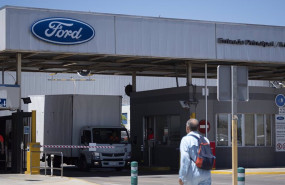 ep archivo   logo de ford en la entrada de la fabrica a 22 de junio de 2022 en almussafes valencia