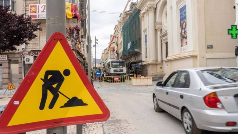 Corte de la calle de la Serreta por las obras de rehabilitación de la fachada del antiguo Hospital de Caridad | AYUNTAMIENTO DE CARTAGENA - Archivo ep corte de la calle de la serreta por las obras de rehabilitacion de la fachada del antiguo