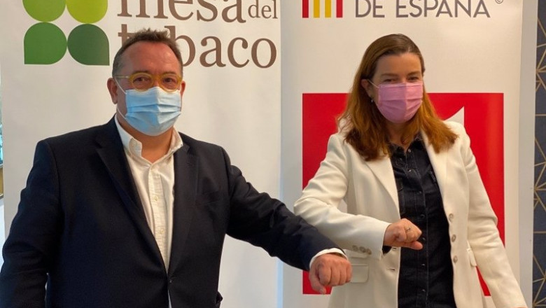 ep el presidente de hosteleria de espana jose luis yzuel y la presidenta y directora general de la ep el presidente de hosteleria de espana jose luis yzuel y la presidenta y directora general de la