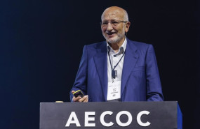 ep el presidente de mercadona juan roig durante el congreso de la asociacion de fabricantes y