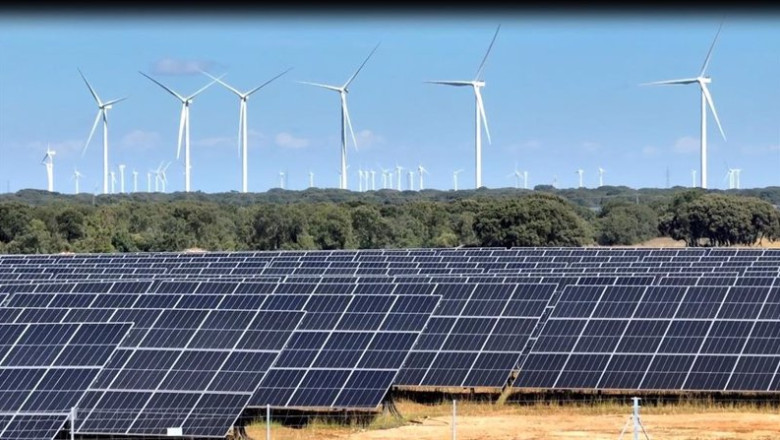 ep iberdrola concluye la construccion en cyl de la primera planta hibrida eolica y solar de espana ep iberdrola concluye la construccion en cyl de la primera planta hibrida eolica y solar de espana