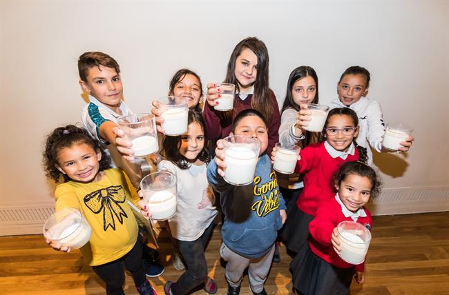'La Caixa' Y FESBAL Vuelven A Lanzar 'Ningún Niño Sin Bigote', La Campaña De Rec | 'LA CAIXA' Y FESBAL ep la caixa y fesbal vuelvenlanzar ningun ninobigote la campanarec