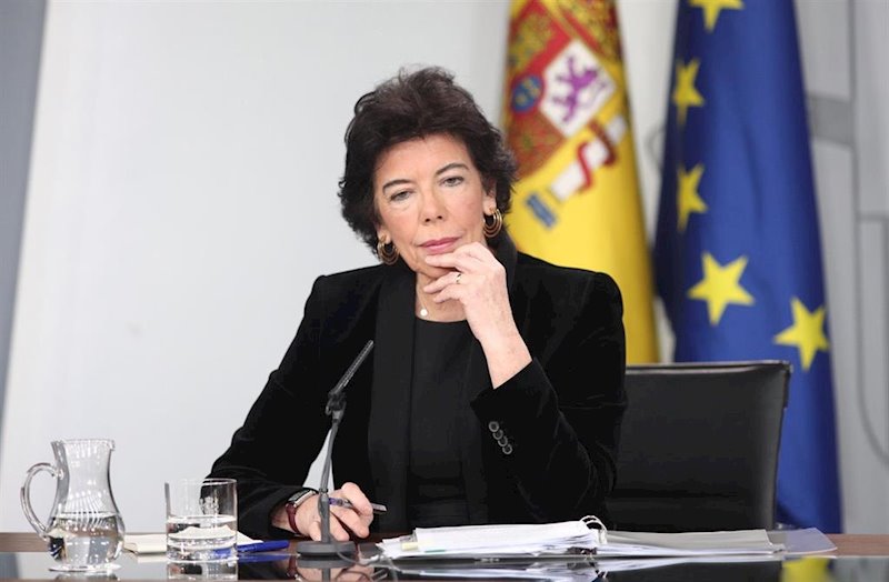 https://img6.s3wfg.com/web/img/images_uploaded/5/a/ep_la_portaveu_i_ministra_deducacio_en_funcions_isabel_celaa_durant_la_roda_de_premsa_despres_del.jpg