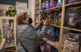 ep los espanoles los que mas compran en tienda fisica