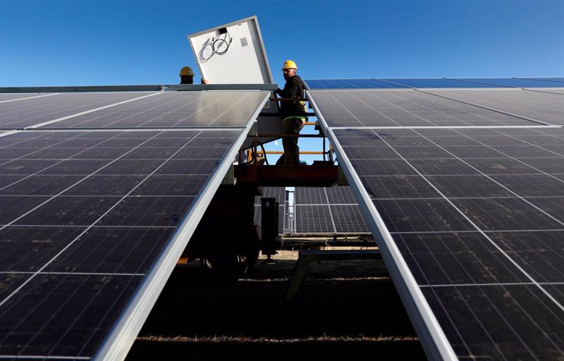 Iberdrola acuerda la compra de 17 proyectos de energía solar fotovoltaica en Reino Unido