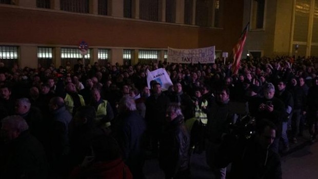 ep taxistas manifestacionpalaciolos deportes