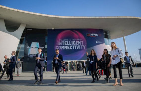 ep vistantes del mobile world congress barcelona - mwc 2019 en la entrada de fira barcelona ep vistantes del mobile world congress barcelona - mwc 2019 en la entrada de fira barcelona